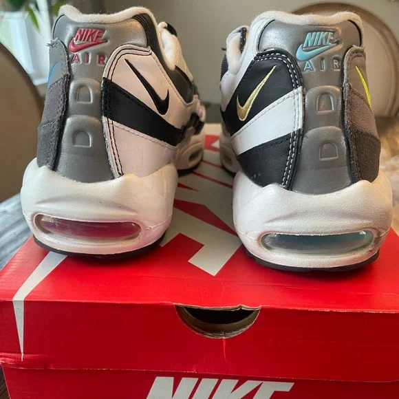 Nike Air Max 95 Multicolor Sneakers - Picture 5 of 5